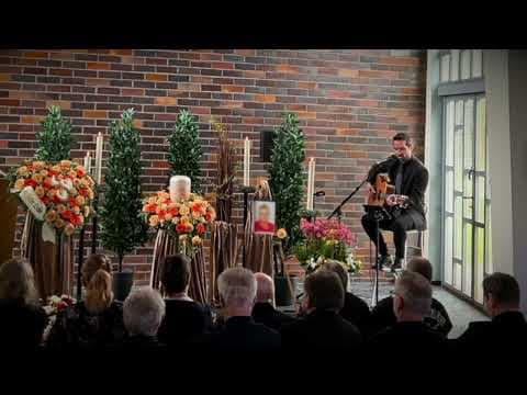 Mögen Engel dich begleiten | Beerdigungsversion zum Abschied live vorgetragen | Gitarre &amp; Gesang - Notenstrauss Live Performance